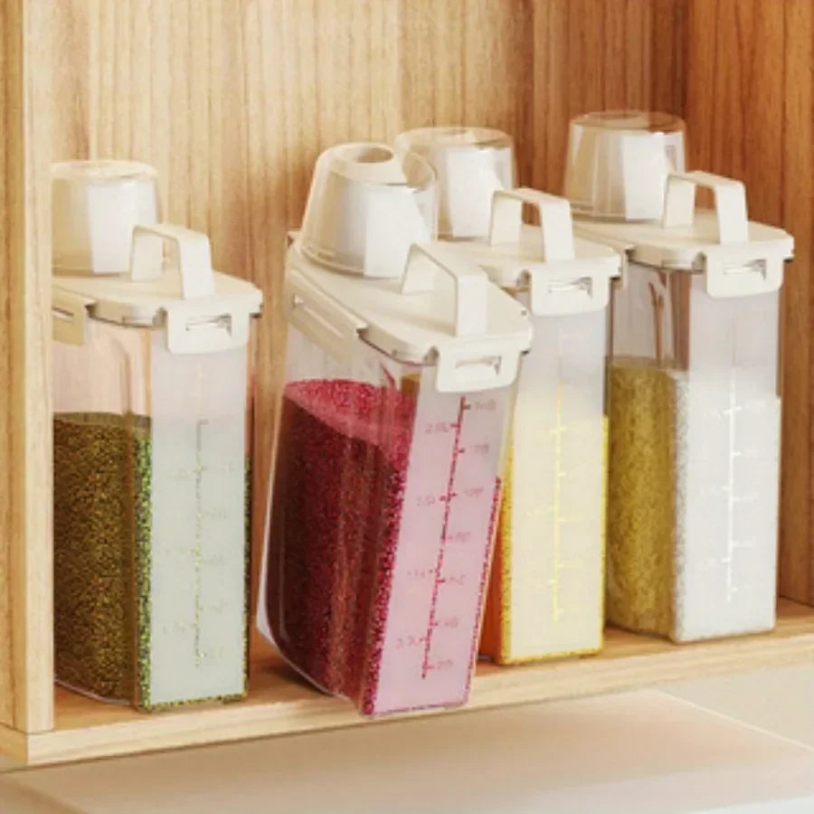 2.5L Dry Food Storage Container